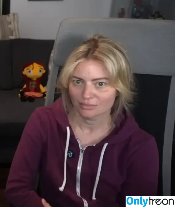 Elyse Willems nude photo #0284 (elysewillems)