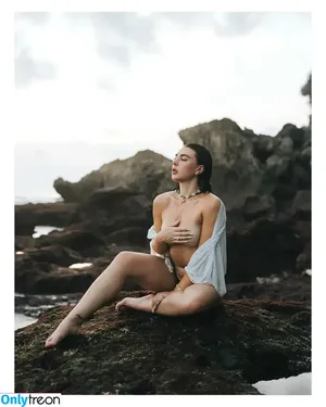 elysecamille / elysecamilleofficial nude photo #0040