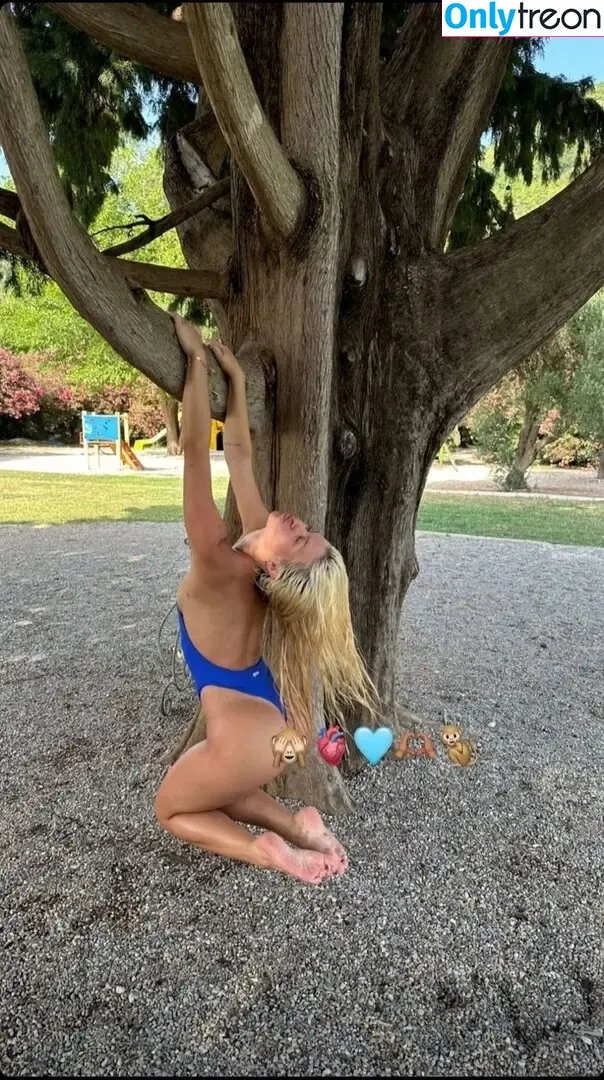 Ema Radujko nude photo #0012 (Ema Radujko)
