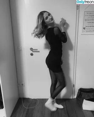 emelyhoermedinger / mischiidc nude photo #0026