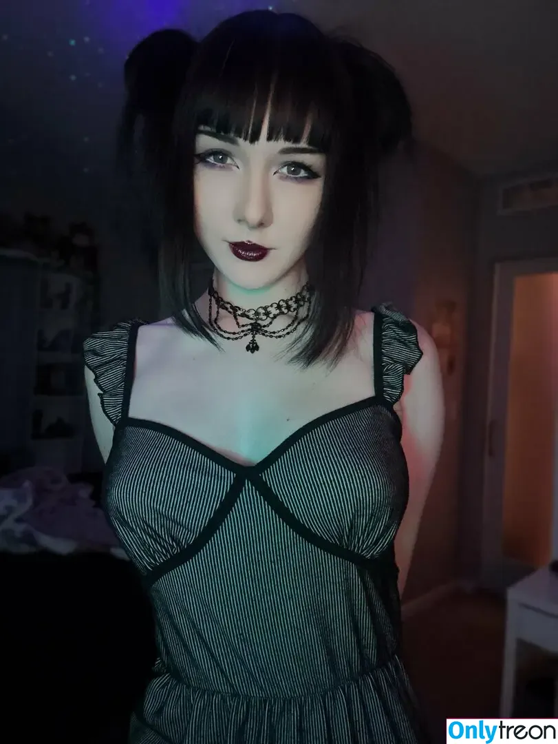Emiigotchi nude photo #0075 (Emiigotchi)