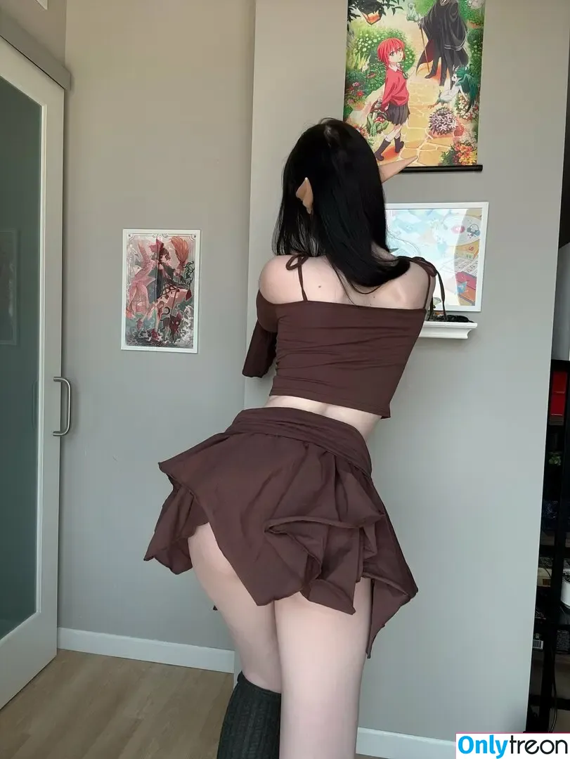 Emiigotchi nude photo #0168 (Emiigotchi)