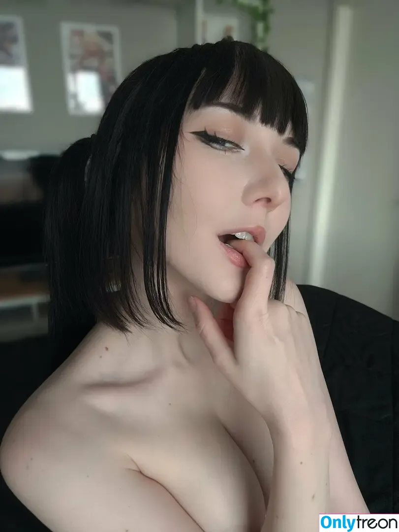 Emiigotchi nude photo #0221 (Emiigotchi)