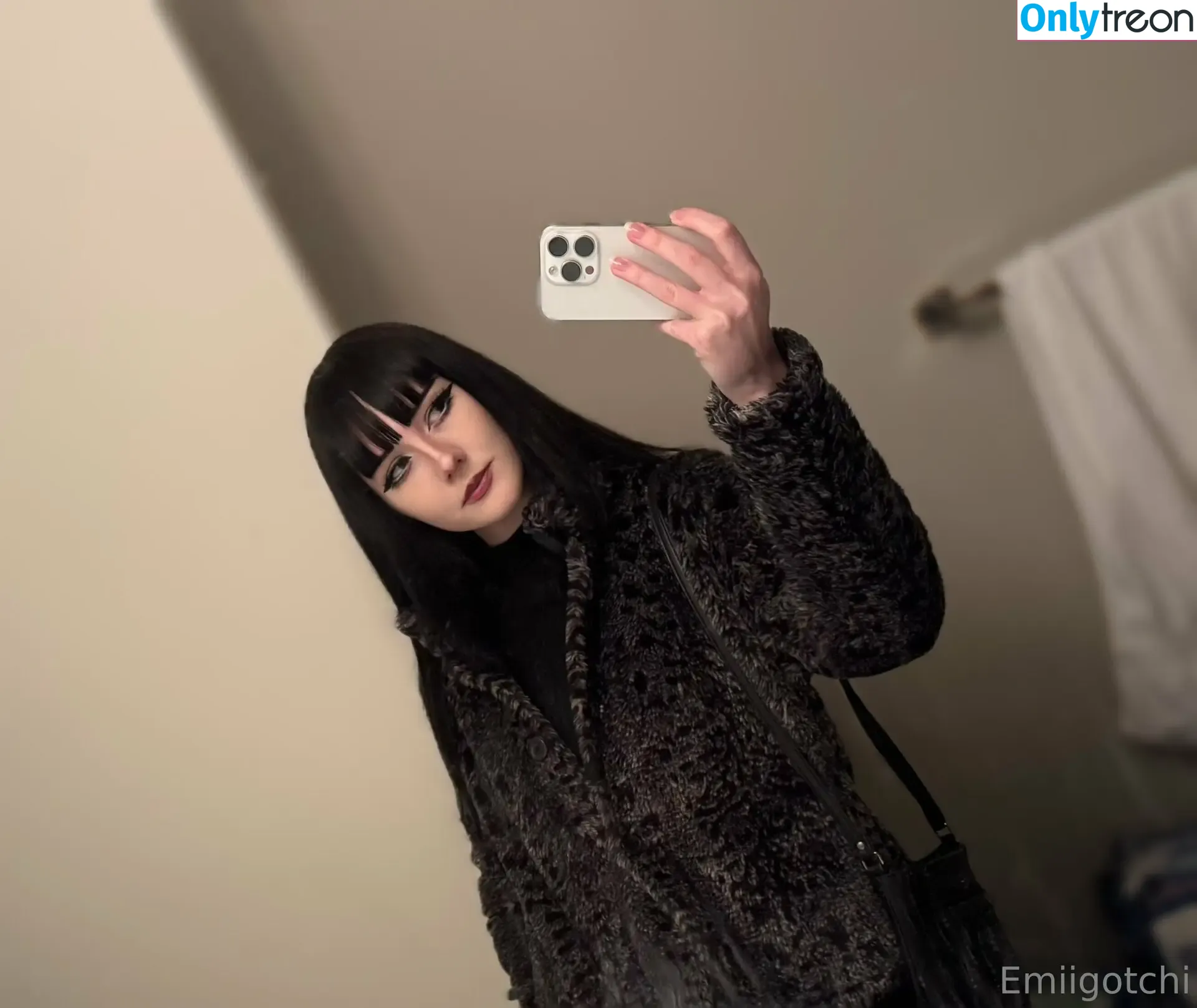 Emiigotchi nude photo #0312 (Emiigotchi)