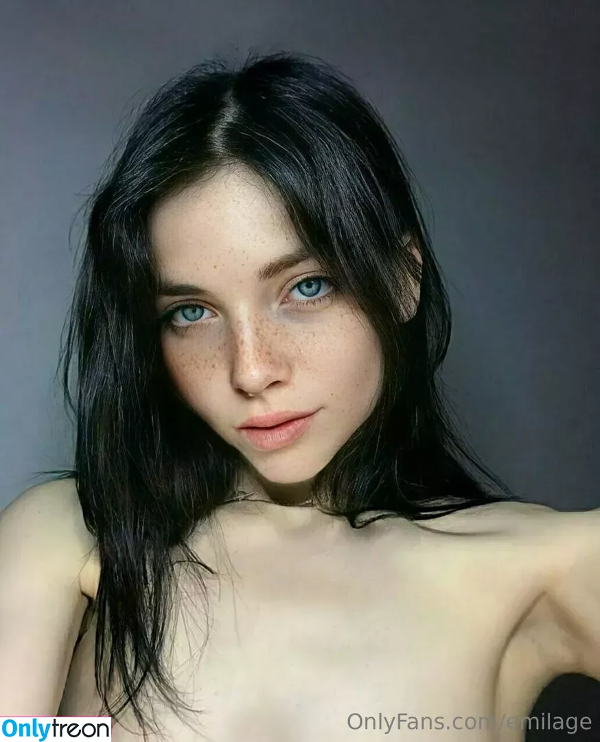 emilage nude photo #0092 (maximummileage)