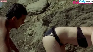 Emilia Clarke / clarkeyxo / emilia_clarke / emiliaclarke nude photo #0003