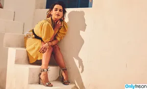 Emilia Clarke / clarkeyxo / emilia_clarke / emiliaclarke nude photo #0053