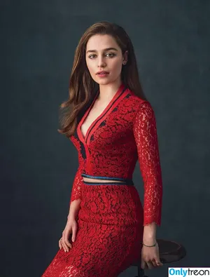 Emilia Clarke / clarkeyxo / emilia_clarke / emiliaclarke nude photo #0070
