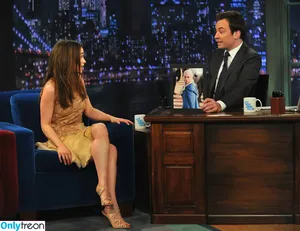 Emilia Clarke / clarkeyxo / emilia_clarke / emiliaclarke nude photo #0095