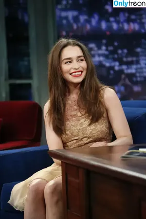 Emilia Clarke / clarkeyxo / emilia_clarke / emiliaclarke nude photo #0101