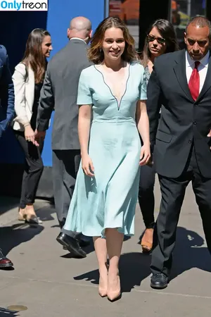 Emilia Clarke / clarkeyxo / emilia_clarke / emiliaclarke nude photo #0144
