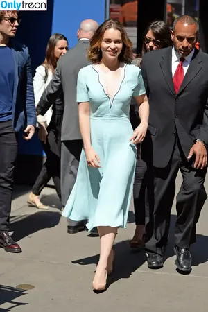 Emilia Clarke / clarkeyxo / emilia_clarke / emiliaclarke nude photo #0145