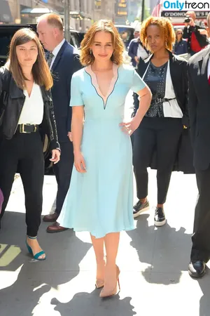 Emilia Clarke / clarkeyxo / emilia_clarke / emiliaclarke nude photo #0165