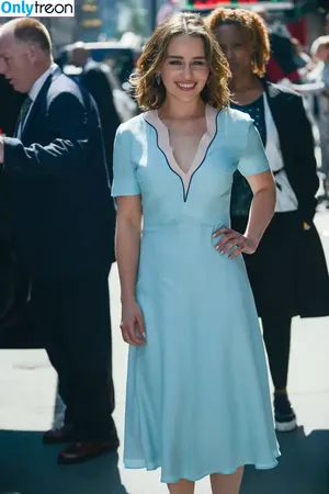 Emilia Clarke / clarkeyxo / emilia_clarke / emiliaclarke nude photo #0179