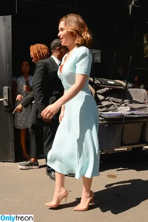 Emilia Clarke / clarkeyxo / emilia_clarke / emiliaclarke nude photo #0192