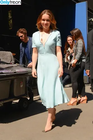 Emilia Clarke / clarkeyxo / emilia_clarke / emiliaclarke nude photo #0193