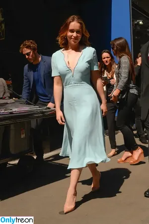 Emilia Clarke / clarkeyxo / emilia_clarke / emiliaclarke nude photo #0195