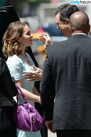 Emilia Clarke / clarkeyxo / emilia_clarke / emiliaclarke nude photo #0214