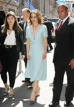 Emilia Clarke / clarkeyxo / emilia_clarke / emiliaclarke nude photo #0218