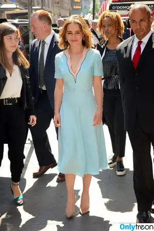 Emilia Clarke / clarkeyxo / emilia_clarke / emiliaclarke nude photo #0229