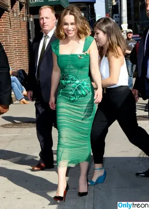 Emilia Clarke / clarkeyxo / emilia_clarke / emiliaclarke nude photo #0272