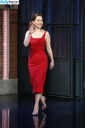 Emilia Clarke / clarkeyxo / emilia_clarke / emiliaclarke nude photo #0314