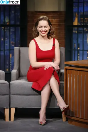 Emilia Clarke / clarkeyxo / emilia_clarke / emiliaclarke nude photo #0316