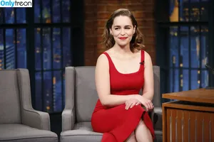 Emilia Clarke / clarkeyxo / emilia_clarke / emiliaclarke nude photo #0317