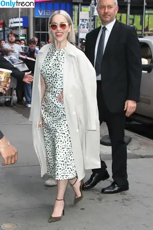 Emilia Clarke / clarkeyxo / emilia_clarke / emiliaclarke nude photo #0421