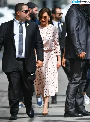 Emilia Clarke / clarkeyxo / emilia_clarke / emiliaclarke nude photo #0443