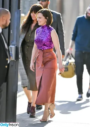 Emilia Clarke / clarkeyxo / emilia_clarke / emiliaclarke nude photo #0480