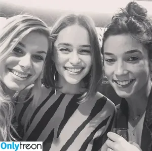 Emilia Clarke / clarkeyxo / emilia_clarke / emiliaclarke nude photo #0503