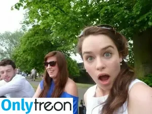 Emilia Clarke / clarkeyxo / emilia_clarke / emiliaclarke nude photo #0512