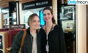 Emilia Clarke / clarkeyxo / emilia_clarke / emiliaclarke nude photo #0527