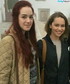 Emilia Clarke / clarkeyxo / emilia_clarke / emiliaclarke nude photo #0533