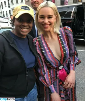 Emilia Clarke / clarkeyxo / emilia_clarke / emiliaclarke nude photo #0537