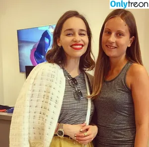 Emilia Clarke / clarkeyxo / emilia_clarke / emiliaclarke nude photo #0566