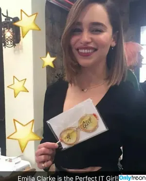 Emilia Clarke / clarkeyxo / emilia_clarke / emiliaclarke nude photo #0571