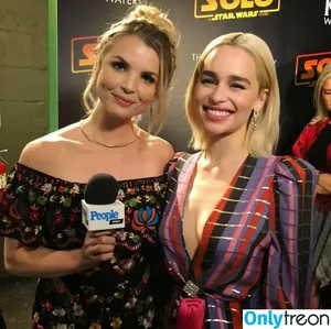 Emilia Clarke / clarkeyxo / emilia_clarke / emiliaclarke nude photo #0653