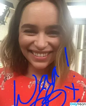 Emilia Clarke / clarkeyxo / emilia_clarke / emiliaclarke nude photo #0663