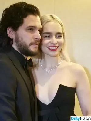 Emilia Clarke / clarkeyxo / emilia_clarke / emiliaclarke nude photo #0696