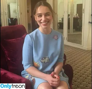 Emilia Clarke / clarkeyxo / emilia_clarke / emiliaclarke nude photo #0708