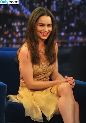 Emilia Clarke / clarkeyxo / emilia_clarke / emiliaclarke nude photo #0729