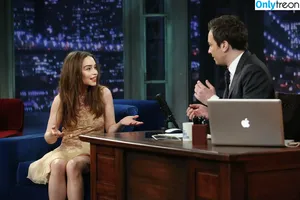 Emilia Clarke / clarkeyxo / emilia_clarke / emiliaclarke nude photo #0737