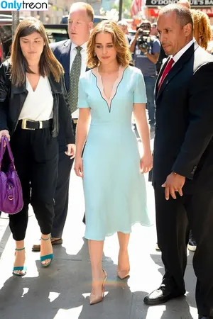 Emilia Clarke / clarkeyxo / emilia_clarke / emiliaclarke nude photo #0764