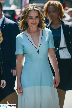 Emilia Clarke / clarkeyxo / emilia_clarke / emiliaclarke nude photo #0784