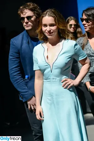 Emilia Clarke / clarkeyxo / emilia_clarke / emiliaclarke nude photo #0802