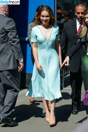 Emilia Clarke / clarkeyxo / emilia_clarke / emiliaclarke nude photo #0815