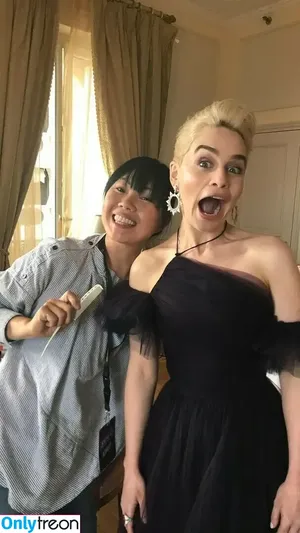 Emilia Clarke / clarkeyxo / emilia_clarke / emiliaclarke nude photo #0821