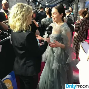 Emilia Clarke / clarkeyxo / emilia_clarke / emiliaclarke nude photo #0824